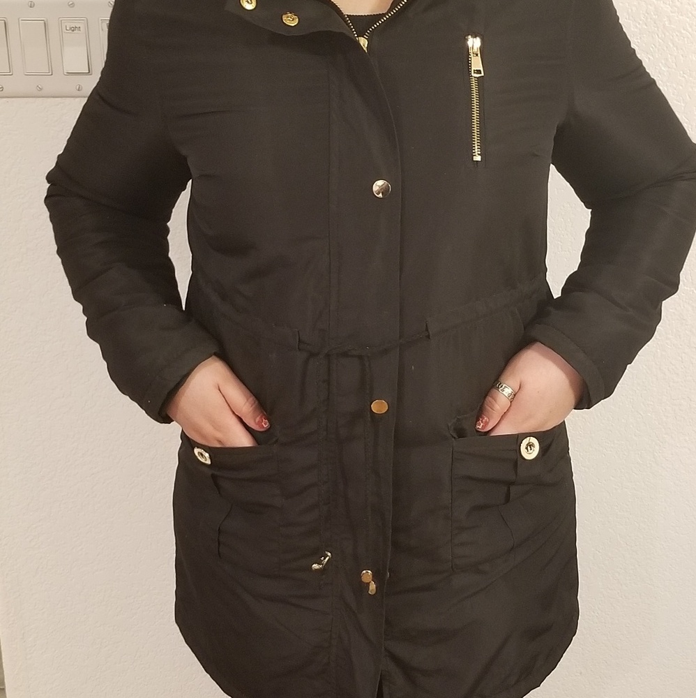 Super lightweight and super warm coat with hoodie